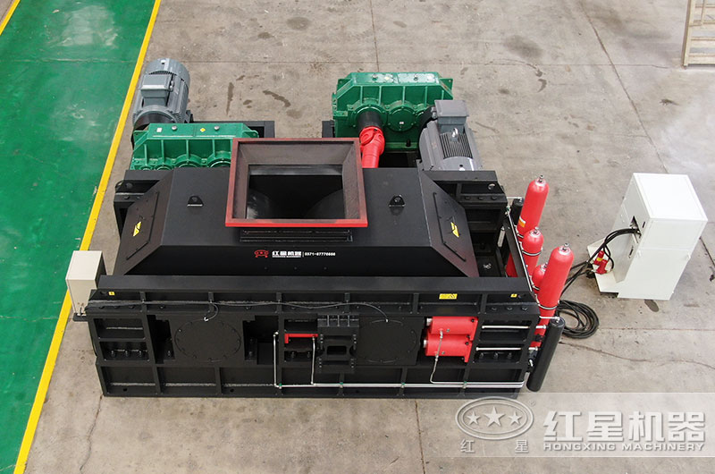 雙齒輥式破碎機(jī)俯視圖 雙齒輥式破碎機(jī)俯視圖