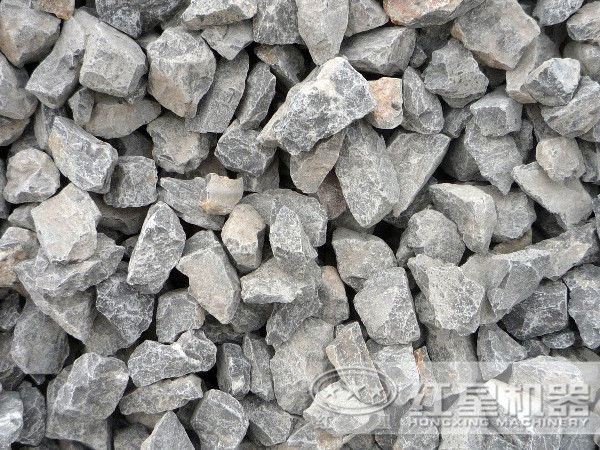 粉碎石灰石建議使用的大型礦石破碎機是鱷嘴式的，還是錘式的？